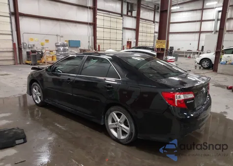 2014 Toyota Camry L/Le/Se/Se Sport/Xle из США, поврежденный, VIN 4T1BF1FK0EU862717